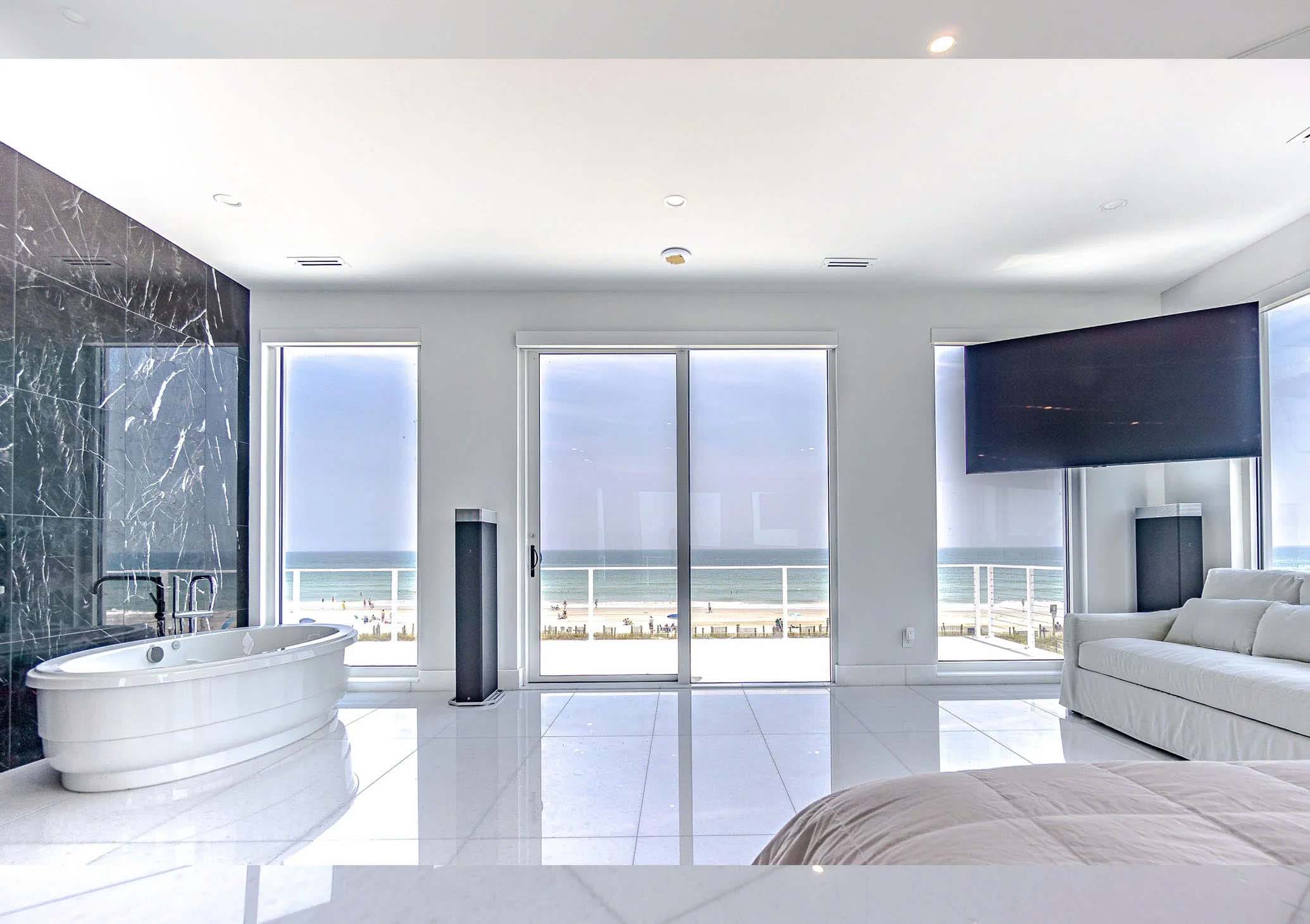 White Marble Tiles: From Elegant Beauty to Practical Application