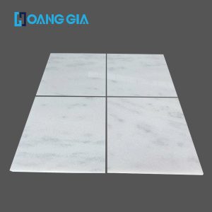 White with Gray Vein Marble Tiles